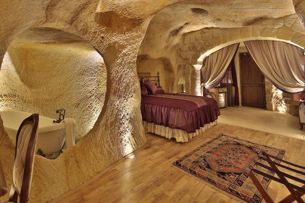 Golden Cave Suites Юргюп Екстериор снимка