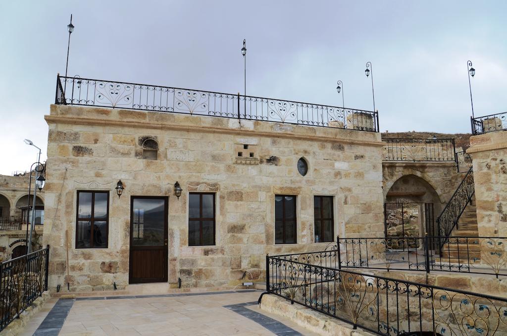 Golden Cave Suites Юргюп Екстериор снимка