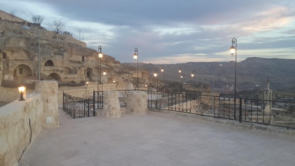 Golden Cave Suites Юргюп Екстериор снимка